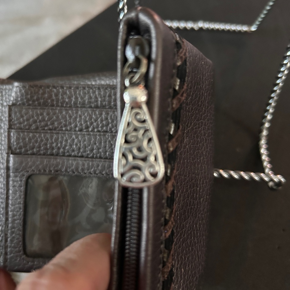 Sold
Brighton Brown Pebbled Leather ID Wallet with Silver Toggle Detail - Picture 7 of 14